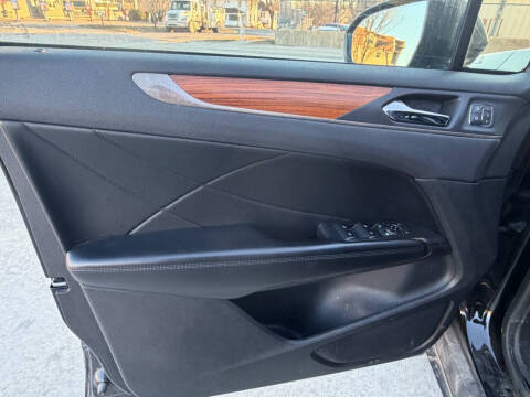 2019 Lincoln MKC Select