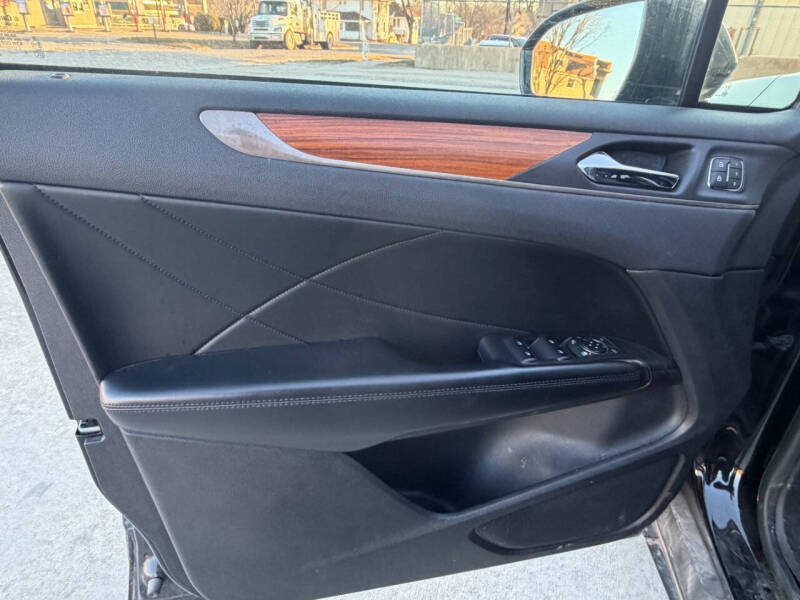 2019 Lincoln MKC Select