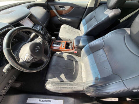 2015 Infiniti QX70