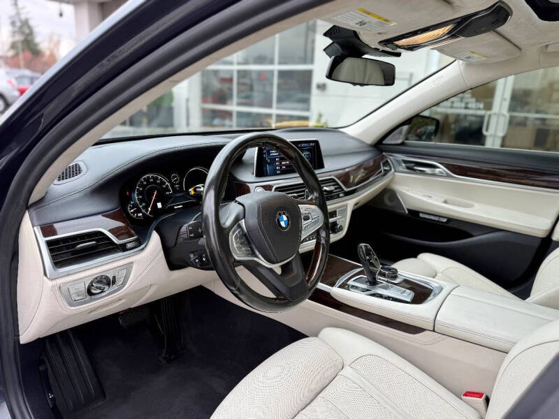 2016 BMW 7 Series 750i xDrive