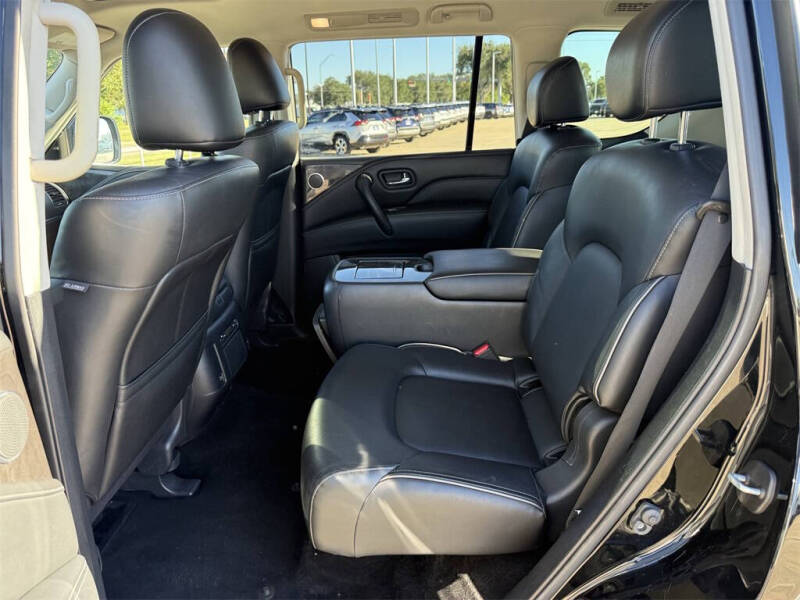 2022 Infiniti QX80 Luxe