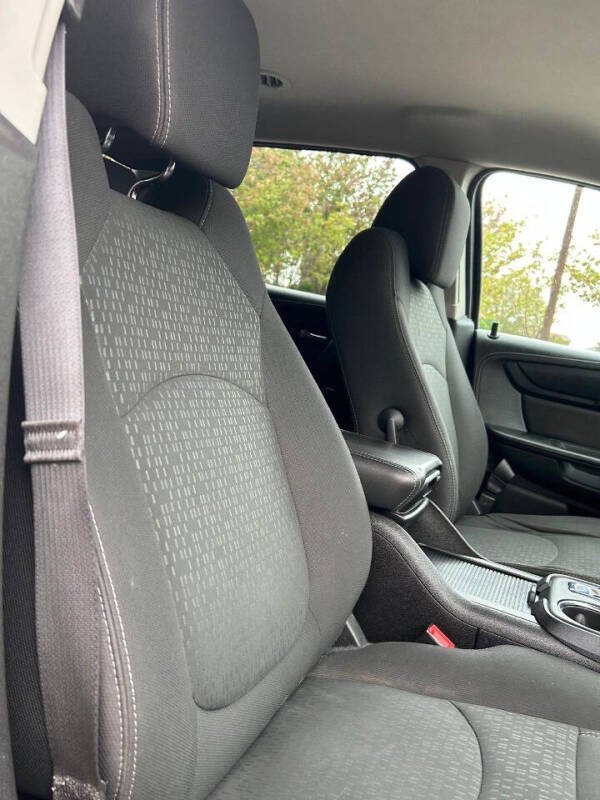 2016 GMC Acadia SLE-1