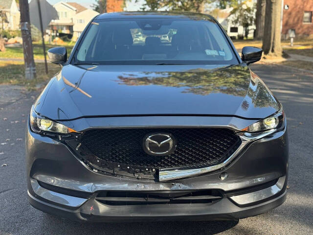 2019 Mazda CX-5 Touring photo 2