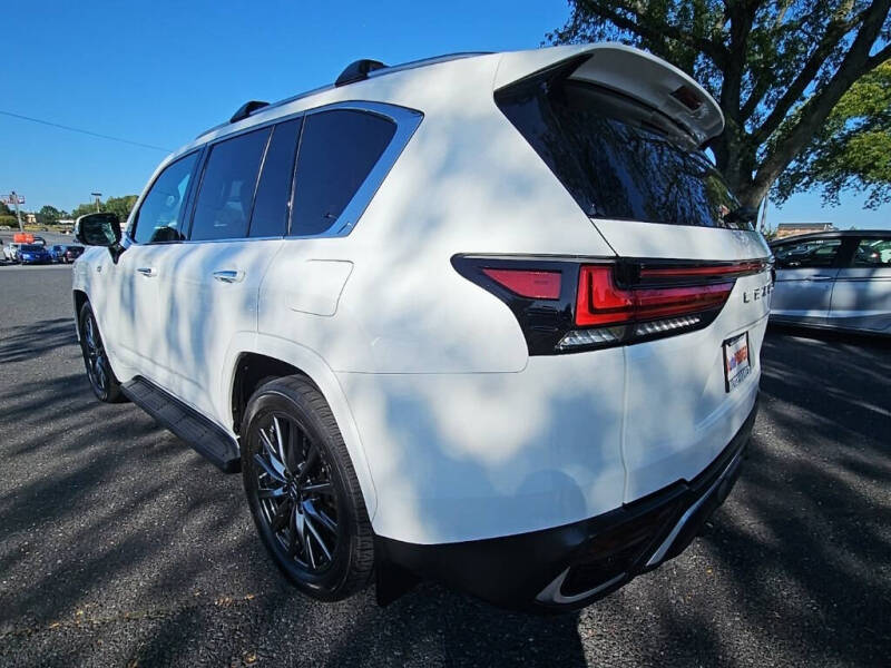 2022 Lexus LX 600 F SPORT Handling