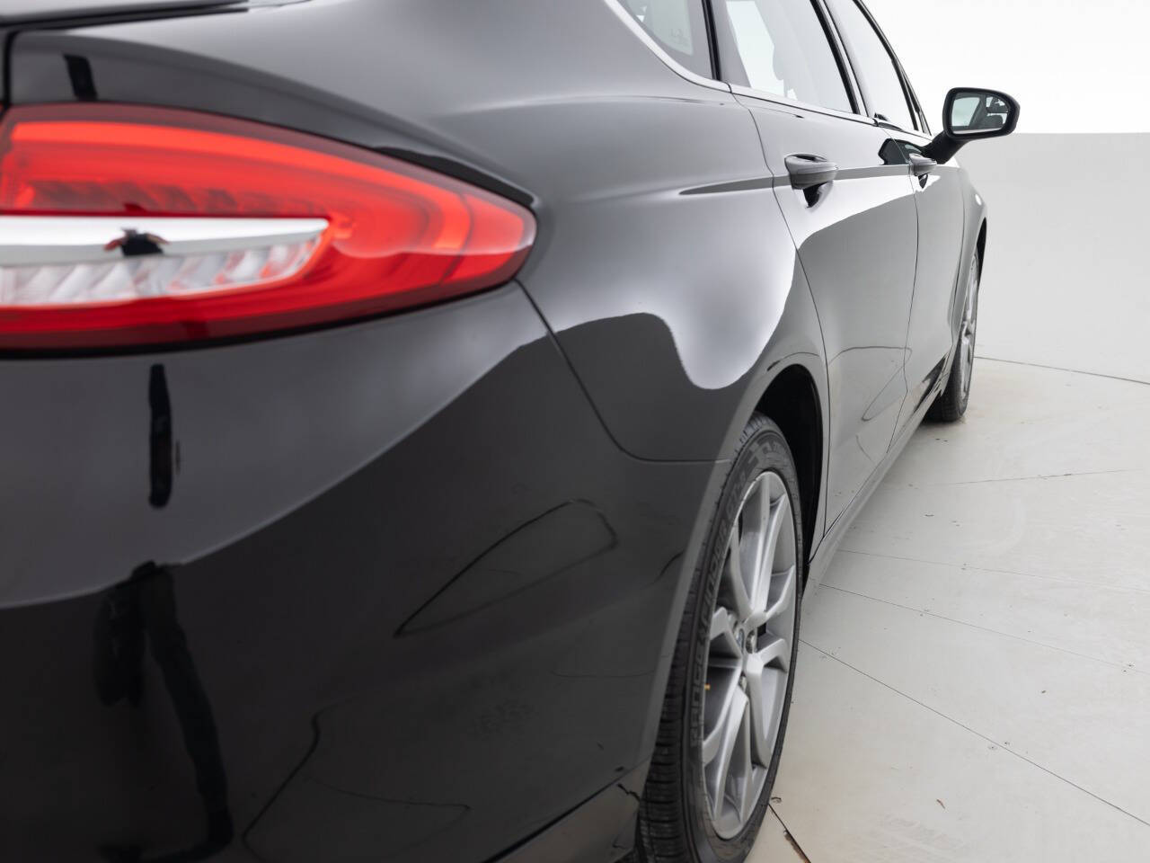 Used Car 2017 Ford Fusion  Se Awd 4dr Sedan For Sale Under $10,000 In Coal City, Illinois