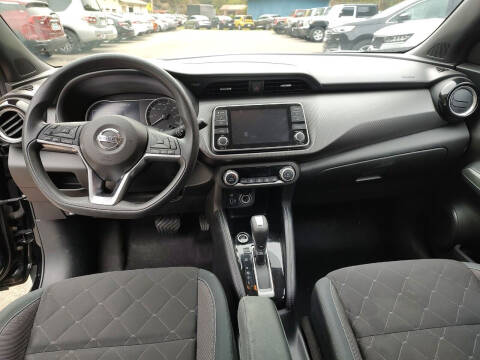 2020 Nissan Kicks SV