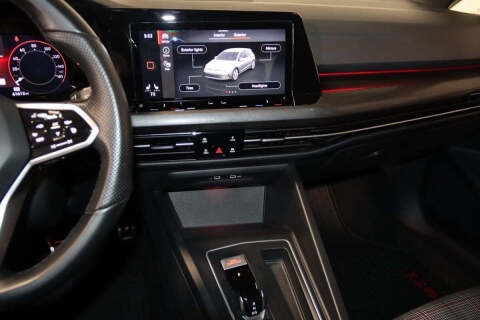 2022 Volkswagen Golf GTI SE