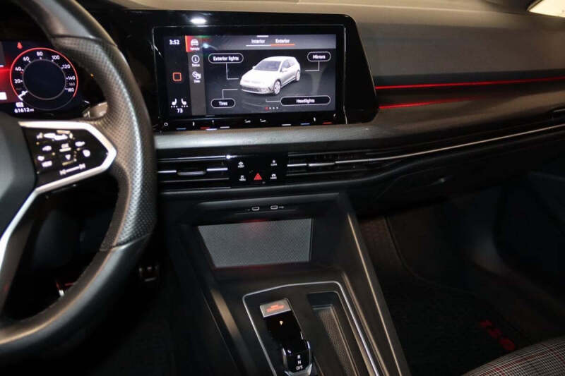 2022 Volkswagen Golf GTI SE