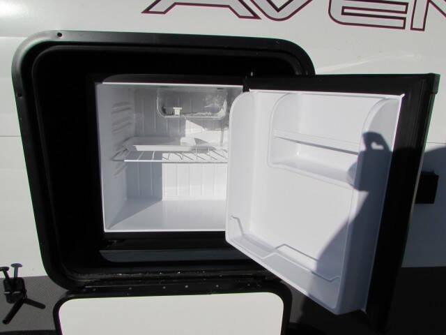 2025 Forest River AVENGER 25