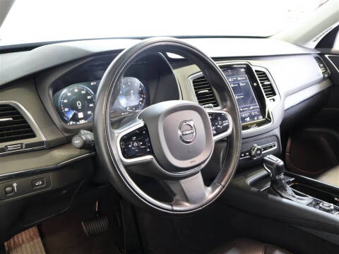 2020 Volvo XC90 T5 Momentum