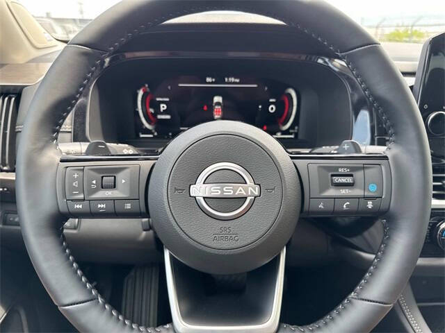 2025 Nissan Pathfinder Platinum