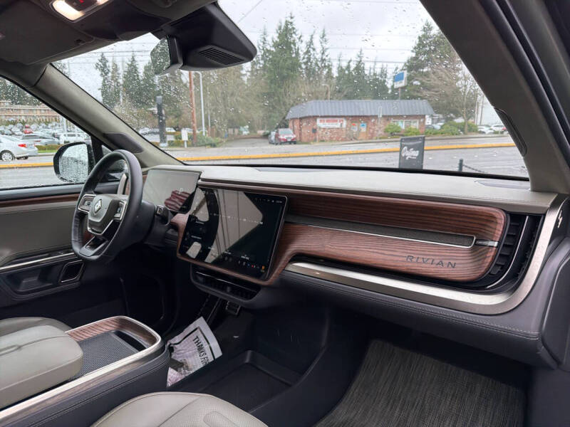 2023 Rivian R1T Launch Edition