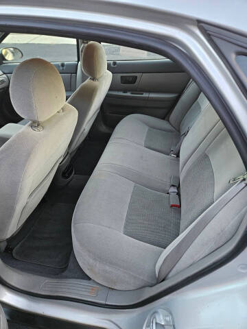 2005 Ford Taurus SE