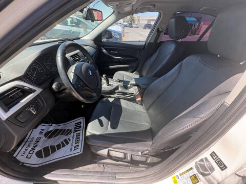 2014 BMW 3 Series 320i