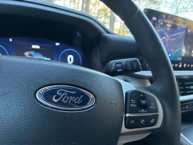 2025 Ford Explorer Active