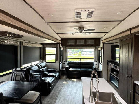 2019 Forest River Heritage Glen