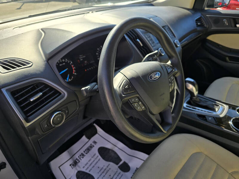 2018 Ford Edge SE