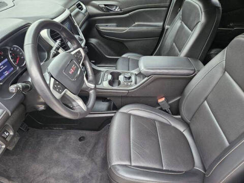 2022 GMC Acadia SLT