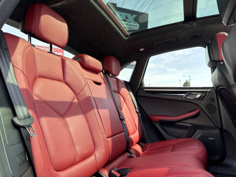 2016 Porsche Macan S