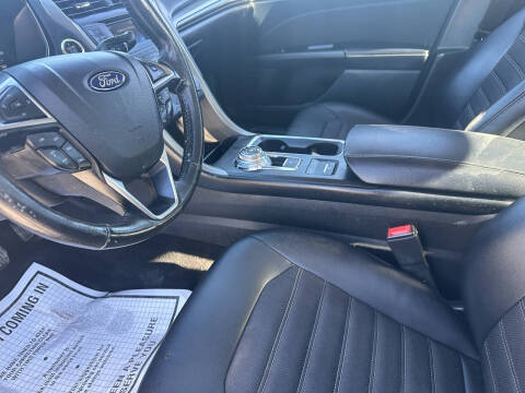 2017 Ford Fusion SE