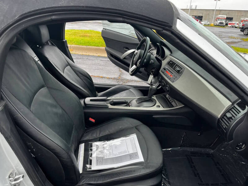 2004 BMW Z4 3.0i