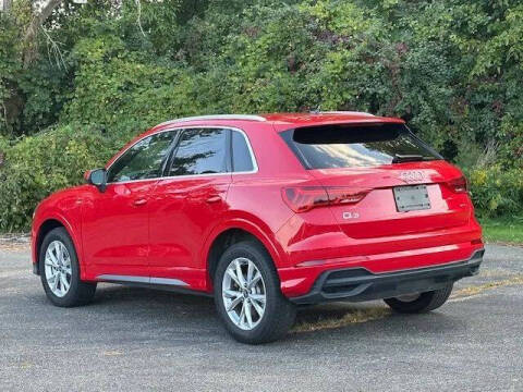 2024 Audi Q3 quattro S line Premium 45 TFSI