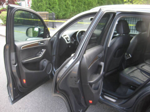 2017 Audi Q5 2.0T quattro Premium Plus