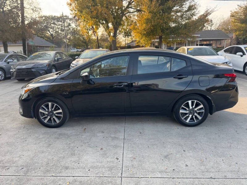 2023 Nissan Versa SV