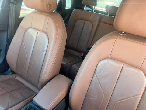 2019 Audi Q3 quattro S line Prem Plus 45 TFSI