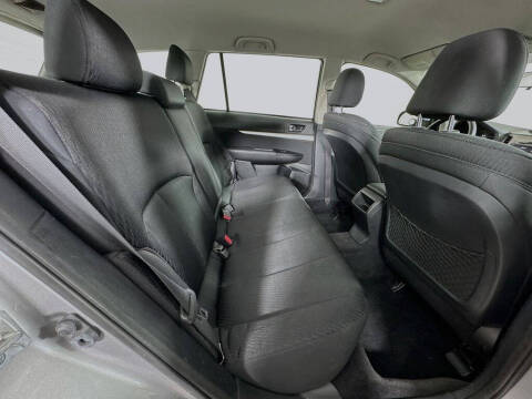 2010 Subaru Outback 2.5i