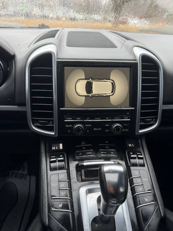 2011 Porsche Cayenne Tiptronic