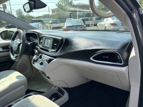 2017 Chrysler Pacifica Touring