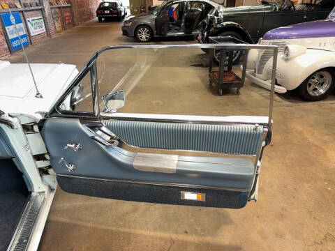 1965 Ford Thunderbird