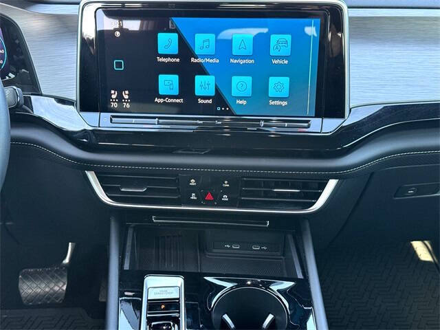 2025 Volkswagen Atlas Cross Sport SE