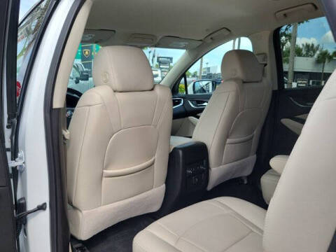 2024 Buick Enclave Essence