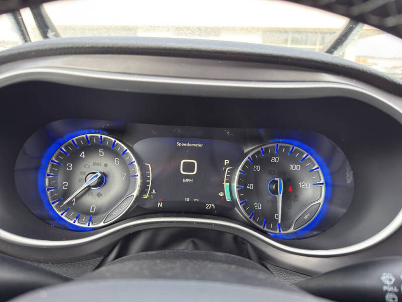 2026 Chrysler Pacifica Select