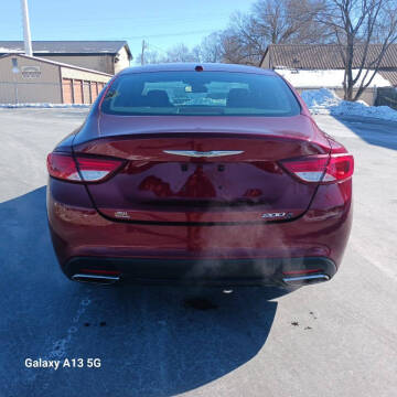 2015 Chrysler 200 S