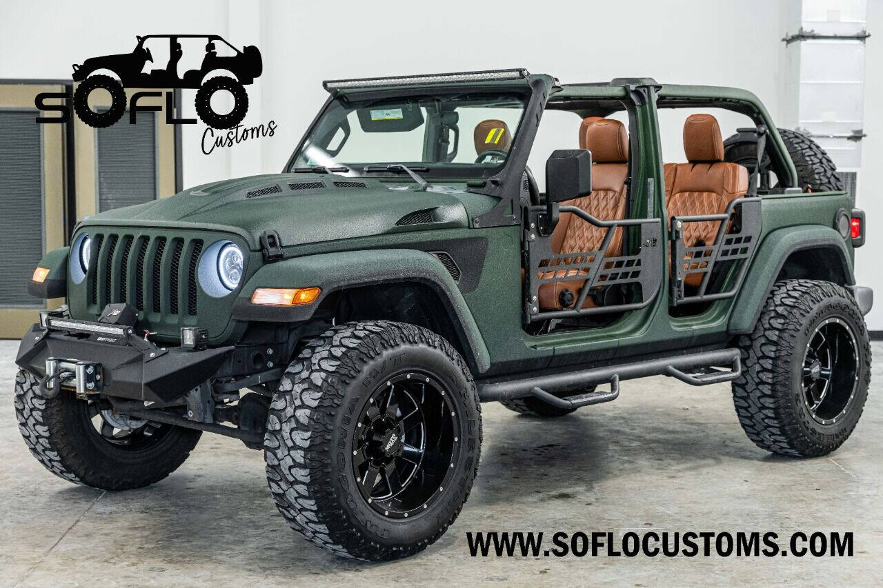 2018 JEEP Wrangler SUV / Crossover - $47,999