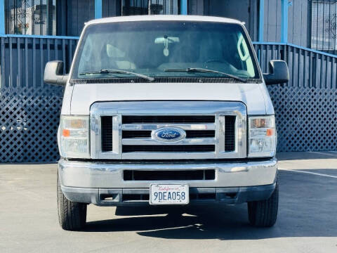 2014 Ford E-Series E-150 XLT