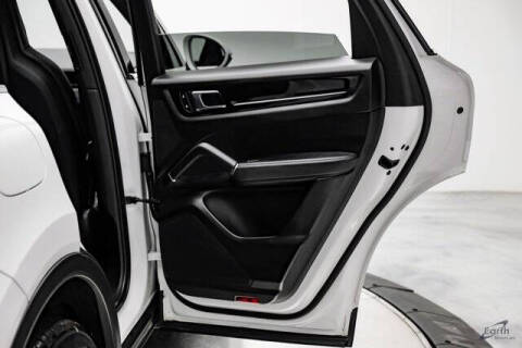 2023 Porsche Cayenne