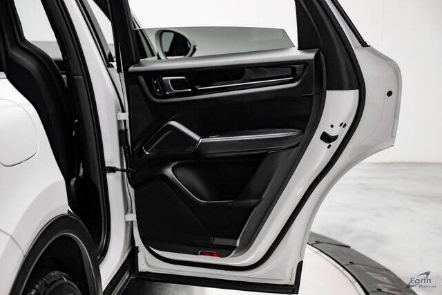 2023 Porsche Cayenne