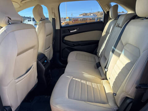 2017 Ford Edge SE