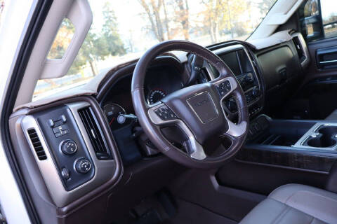 2015 GMC Sierra 2500HD Denali