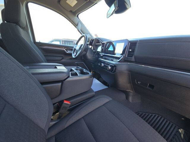 2024 GMC Sierra 1500 Elevation Standard