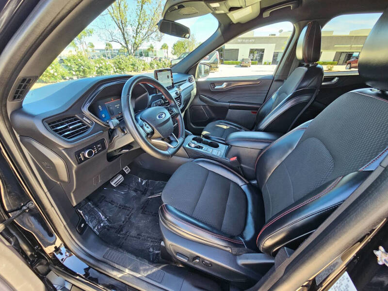 2024 Ford Escape ST-Line