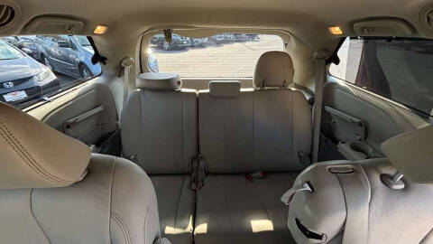 2012 Toyota Sienna XLE 8-Passenger