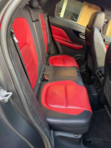 2018 Jaguar F-PACE 25t R-Sport