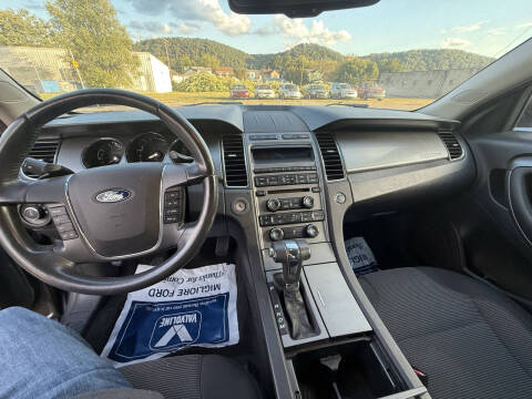 2011 Ford Taurus SEL