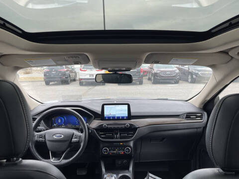 2020 Ford Escape Titanium