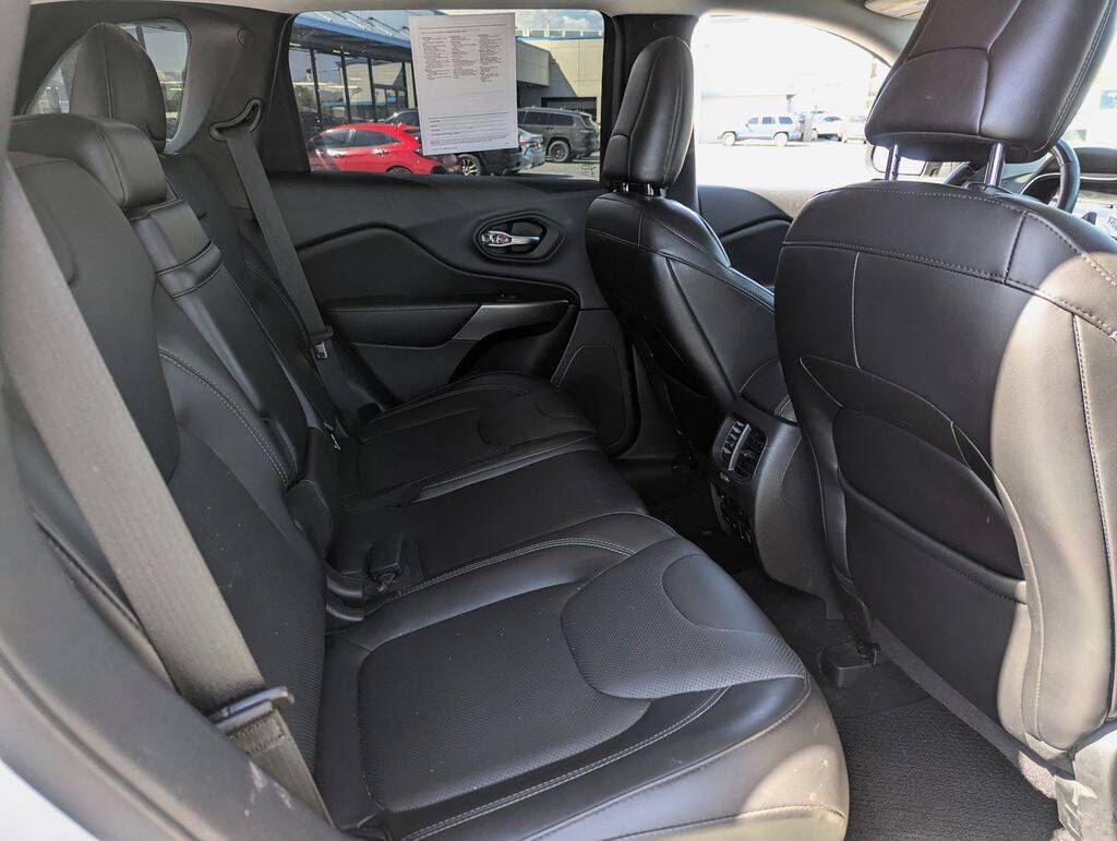 2019 Jeep Cherokee for sale at Axio Auto Boise in Boise, ID